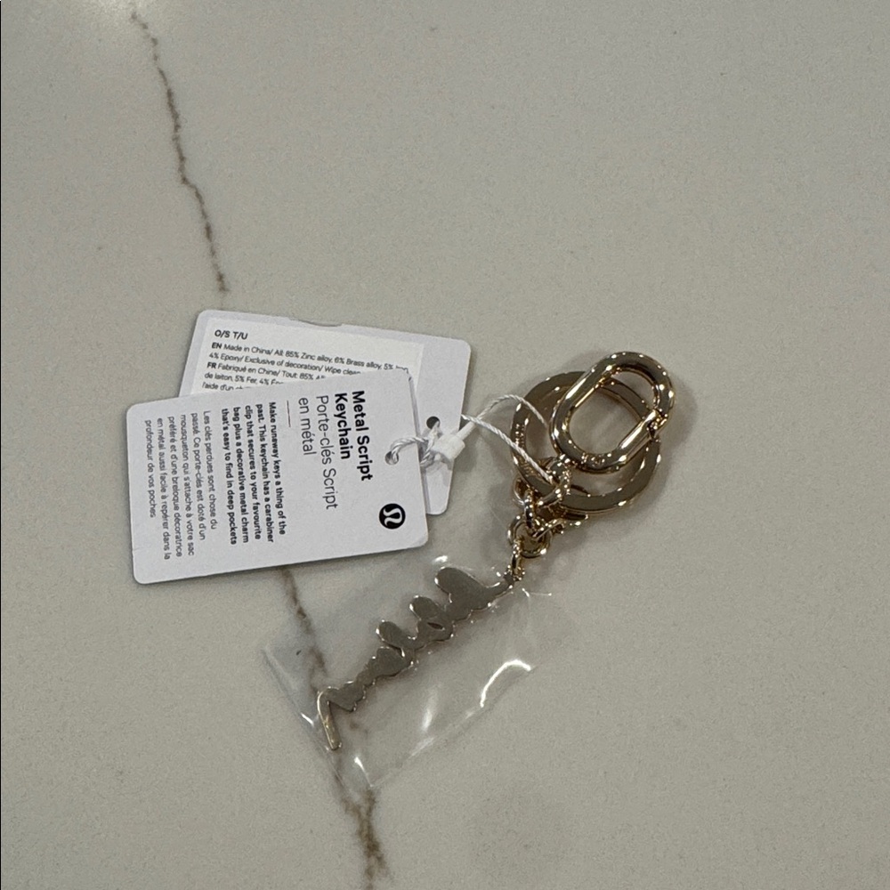Lululemon Metal Script Keychain NWT Red/Gold - Picture 3 of 3